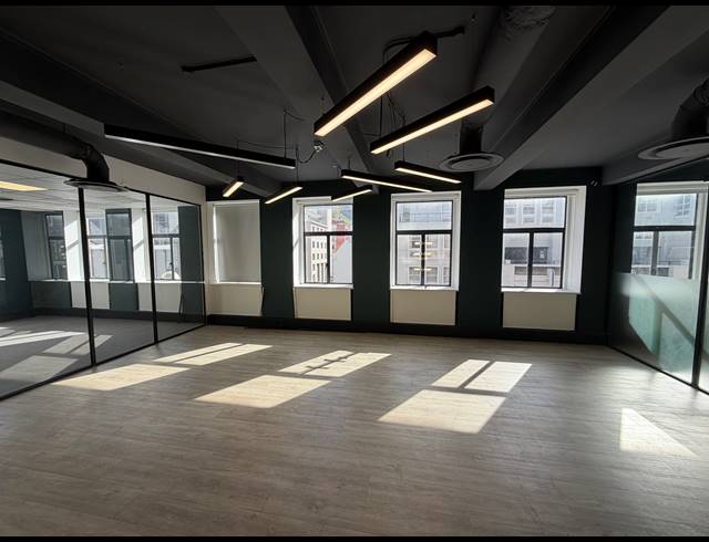 168M² BUILDING TO LET IN CAPE TOWN CITY CENTRE